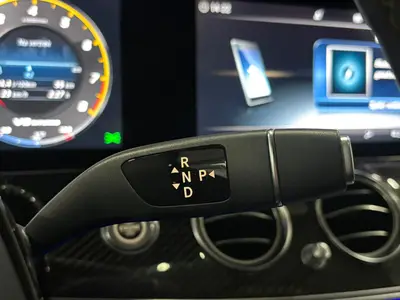 Mercedes-Benz E-Klasse - Thumbnail 24