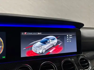 Mercedes-Benz E-Klasse - Thumbnail 26