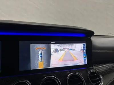 Mercedes-Benz E-Klasse - Thumbnail 27