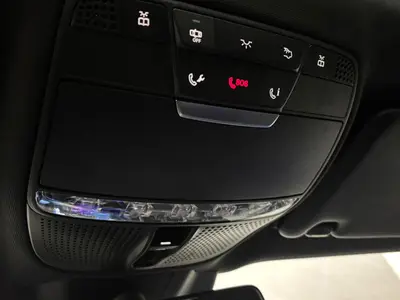 Mercedes-Benz E-Klasse - Thumbnail 32