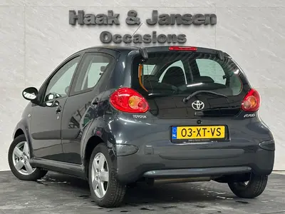 Toyota Aygo - Thumbnail 5
