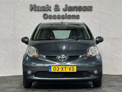 Toyota Aygo - Thumbnail 6