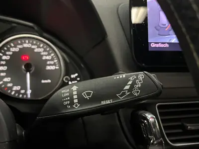 Audi SQ5 - Thumbnail 23