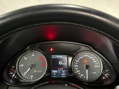 Audi SQ5 - Thumbnail 25