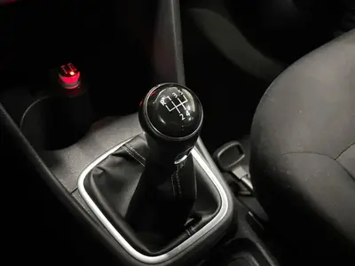 Volkswagen Polo - Thumbnail 19