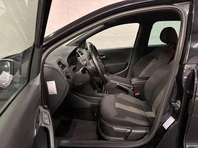 Volkswagen Polo - Thumbnail 10