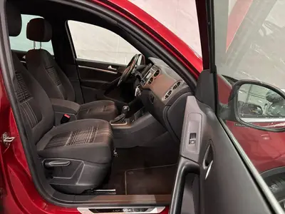 Volkswagen Tiguan - Thumbnail 11