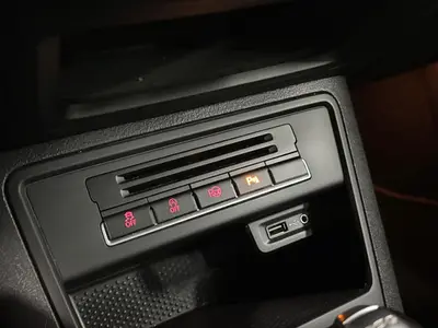 Volkswagen Tiguan - Thumbnail 19