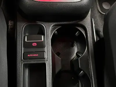 Volkswagen Tiguan - Thumbnail 21