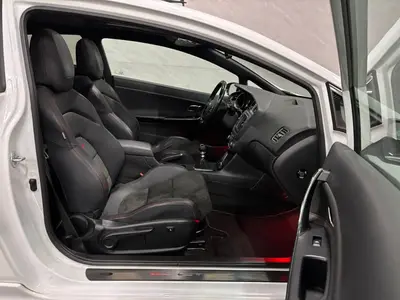 Kia pro_cee'd - Thumbnail 10