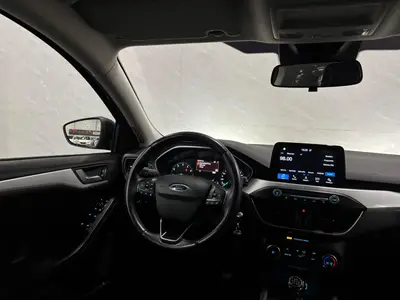 Ford Focus - Thumbnail 8