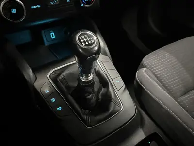 Ford Focus - Thumbnail 14