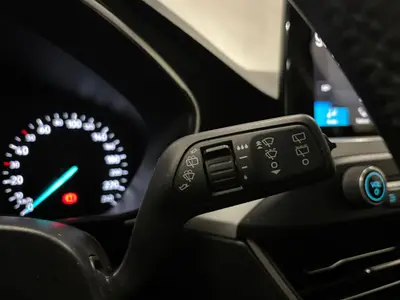 Ford Focus - Thumbnail 16