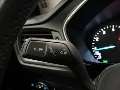 Ford Focus - Thumbnail 17