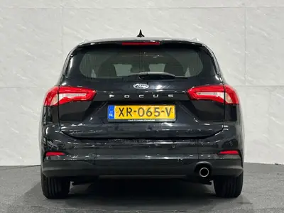 Ford Focus - Thumbnail 5