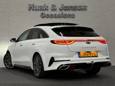 Kia ProCeed - Thumbnail 4
