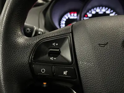 Kia Rio - Thumbnail 20