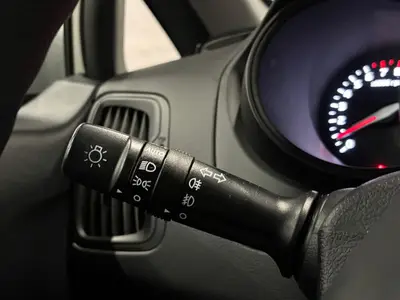 Kia Rio - Thumbnail 22