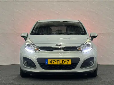 Kia Rio - Thumbnail 6