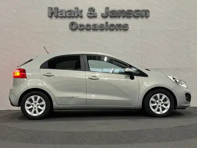 Kia Rio - Thumbnail 8