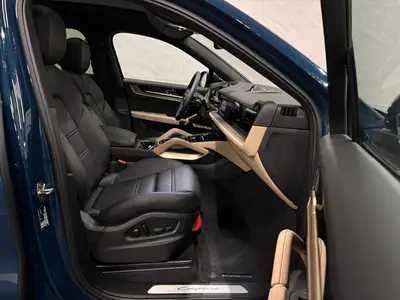 Porsche Cayenne Coupé - Thumbnail 11