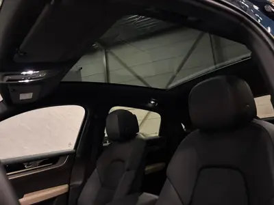 Porsche Cayenne Coupé - Thumbnail 12