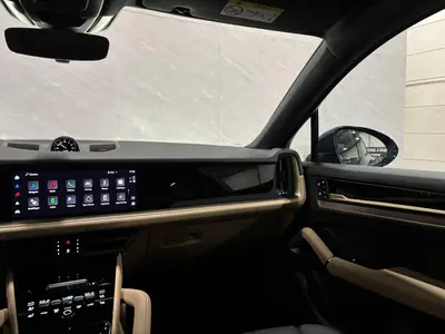 Porsche Cayenne Coupé - Thumbnail 14