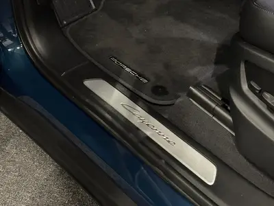 Porsche Cayenne Coupé - Thumbnail 38