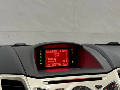 Ford Fiesta - Thumbnail 16