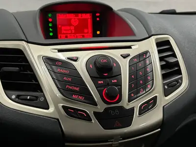 Ford Fiesta - Thumbnail 17