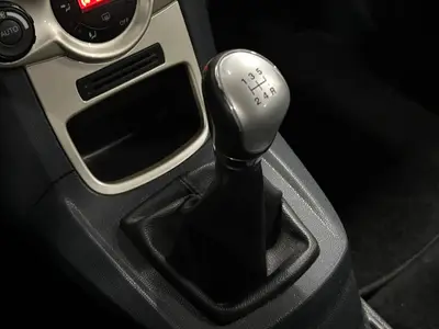 Ford Fiesta - Thumbnail 19