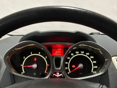 Ford Fiesta - Thumbnail 24
