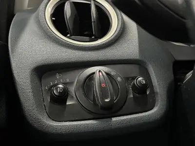 Ford Fiesta - Thumbnail 26