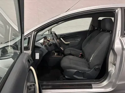 Ford Fiesta - Thumbnail 10