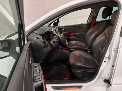 Renault Clio - Thumbnail 11