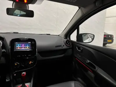 Renault Clio - Thumbnail 13