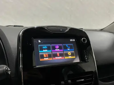 Renault Clio - Thumbnail 16