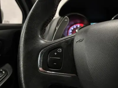 Renault Clio - Thumbnail 21