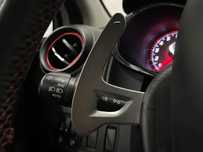 Renault Clio - Thumbnail 23