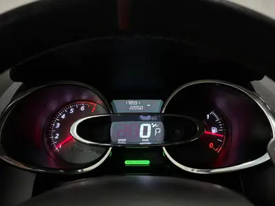 Renault Clio - Thumbnail 25