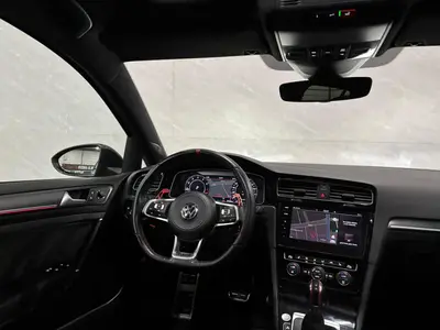 Volkswagen Golf - Thumbnail 15