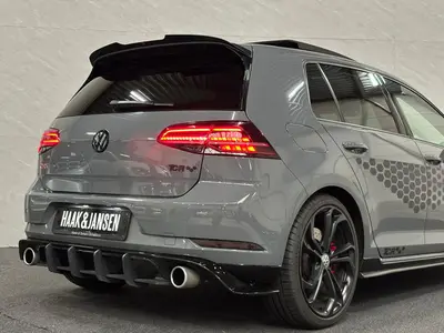 Volkswagen Golf - Thumbnail 28