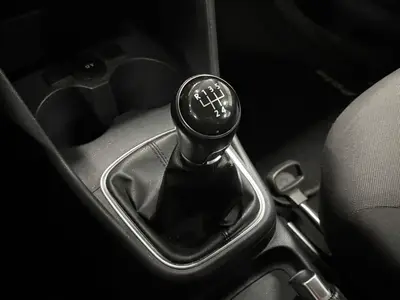 Volkswagen Polo - Thumbnail 18