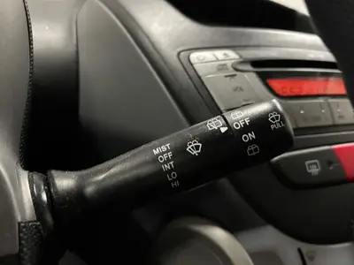 Peugeot 107 - Thumbnail 17