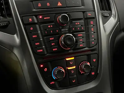 Opel Astra - Thumbnail 18