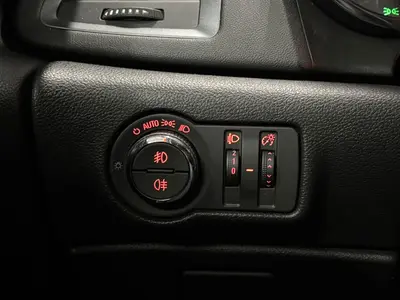 Opel Astra - Thumbnail 25