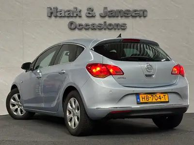 Opel Astra - Thumbnail 4