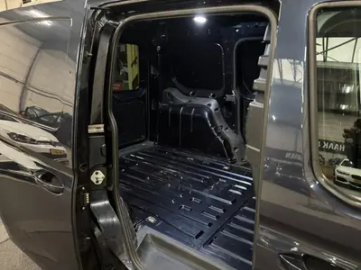 Volkswagen Caddy - Thumbnail 25