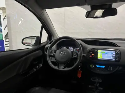 Toyota Yaris - Thumbnail 14