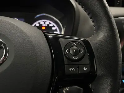Toyota Yaris - Thumbnail 20